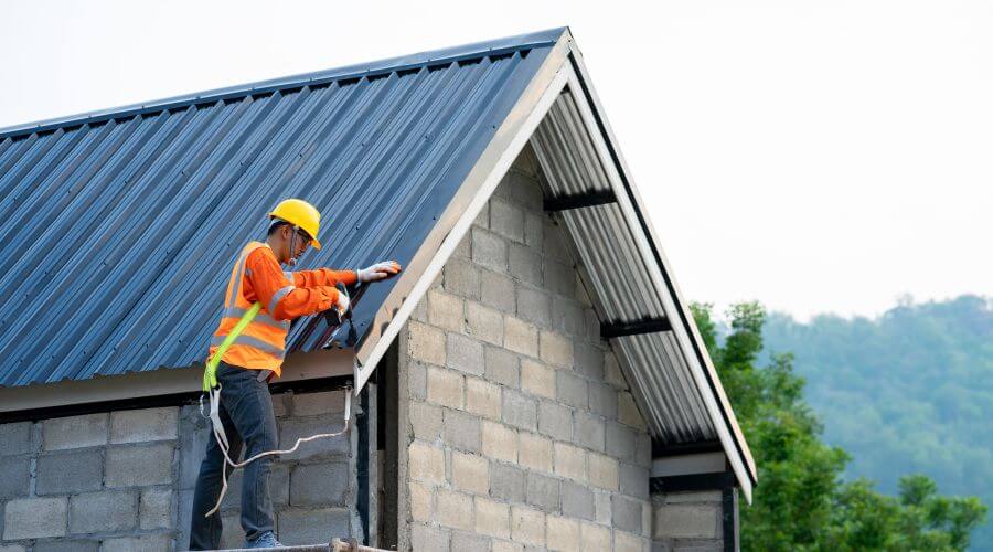 Expert Emergency Roof Repairs services in Boling, TX